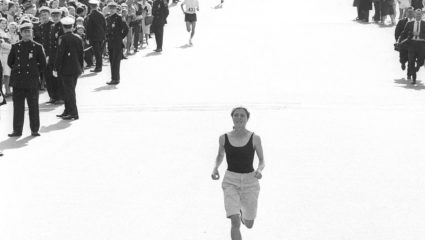 Πεισματάρα, ασυμβίβαστη, κόντρα σε όλους: H πρώτη γυναίκα που έτρεξε μαραθώνιο δεν είναι αυτή που λέει η Google