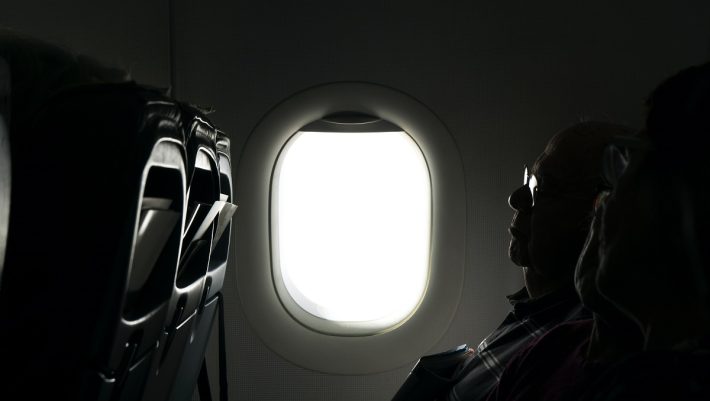 Οι περισσότεροι δεν έχουν ιδέα: Εσύ ξέρεις γιατί τα αεροπλάνα δεν έχουν μεγάλα παράθυρα;