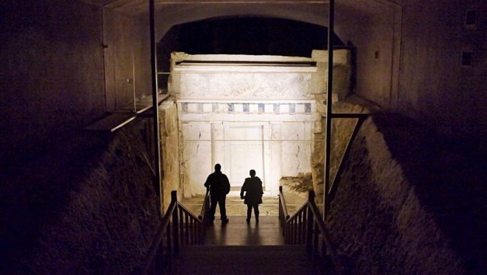 «Ο τάφος δεν είναι του Φιλίππου»: Οι αποδείξεις της Ελένης Γλύκατζη- Αρβελέρ που επιμένει ότι στη Βεργίνα είναι θαμμένος ο Μέγας Αλέξανδρος