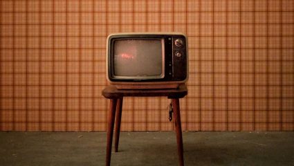 Οι μεγάλοι νικητές της τηλεοπτικής σεζόν: 3 εκπομπές που ξεχώρισαν και ανέβασαν τις μετοχές τους