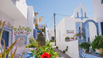 Αγαπημένο του ελληνικού κοινού: Το νησί-έκπληξη που προπορεύεται στις κρατήσεις για του Αγίου Πνεύματος