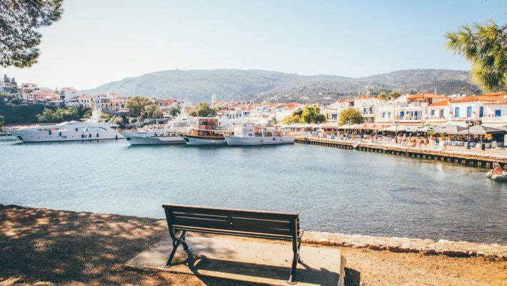 Σωρεία ακυρώσεων τον Ιούνιο: Τα ελληνικά νησιά που φλερτάρουν με οικονομική καταστροφή αυτό το καλοκαίρι χωρίς να φταίνε