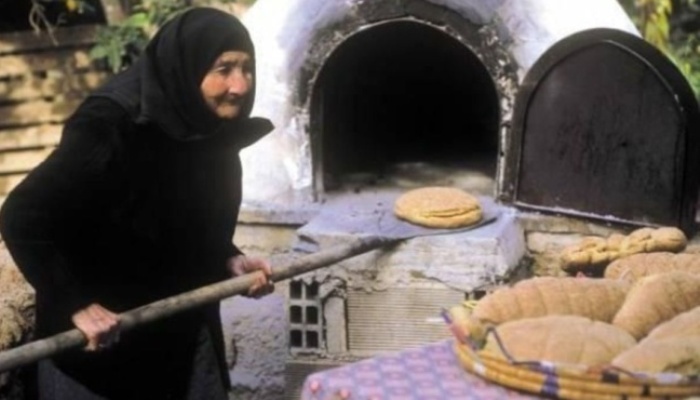 Γέμιζε το τραπέζι με το τίποτα: Το ξεχασμένο φαγητό που μεγάλωσε γενιές Ελλήνων σε εποχές μεγάλης φτώχειας