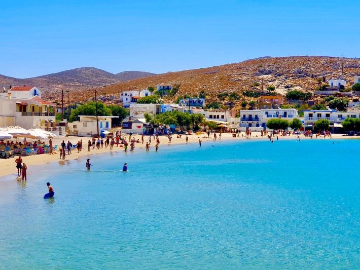Ανέγγιχτος παράδεισος, ναός ηρεμίας: Το ελληνικό νησάκι - έκπληξη που ο Τζεφ Μπέζος πέρασε καλύτερα από τη Μύκονο