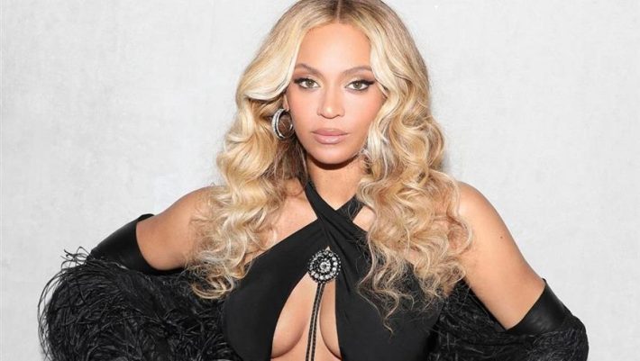 Beyonce: Σάλος με κέρινο ομοίωμα της στο Παρίσι- «Γιατί είναι λευκή;»