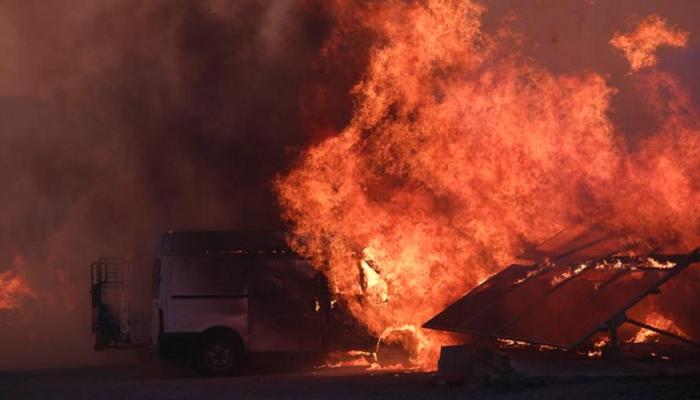 30 χλμ. μέτωπο, 100 χιλ. στρέμματα στάχτη: Γιατί τελικά απέτυχε το νέο δόγμα της πυρόσβεσης που διαφήμιζε κατά κόρον ο Κικίλιας