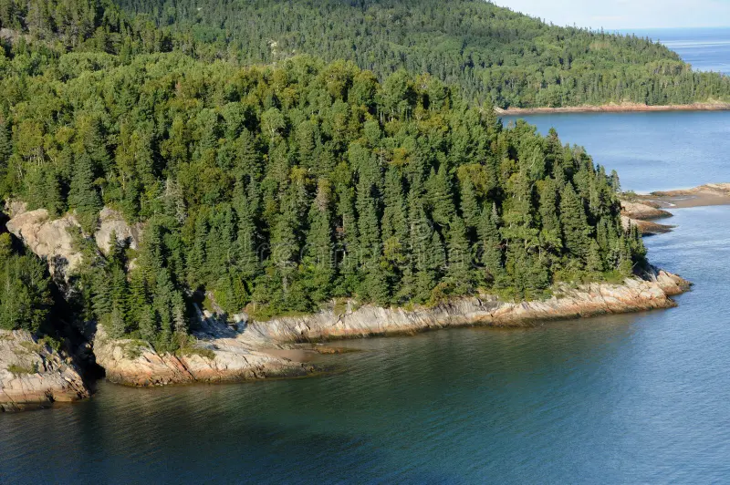 Ποια χώρα έχει τη μεγαλύτερη ακτογραμμή στον κόσμο;