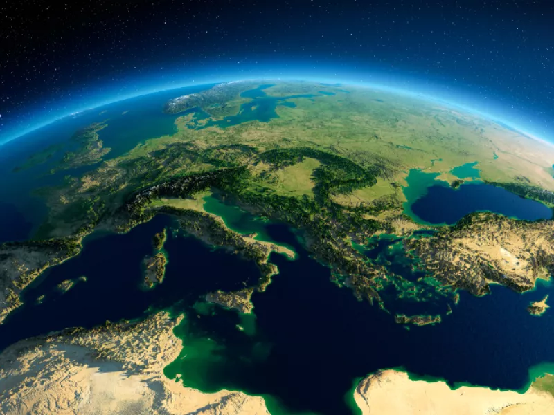 Ποια χώρα ΔΕΝ βρέχεται από τη Μεσόγειο;