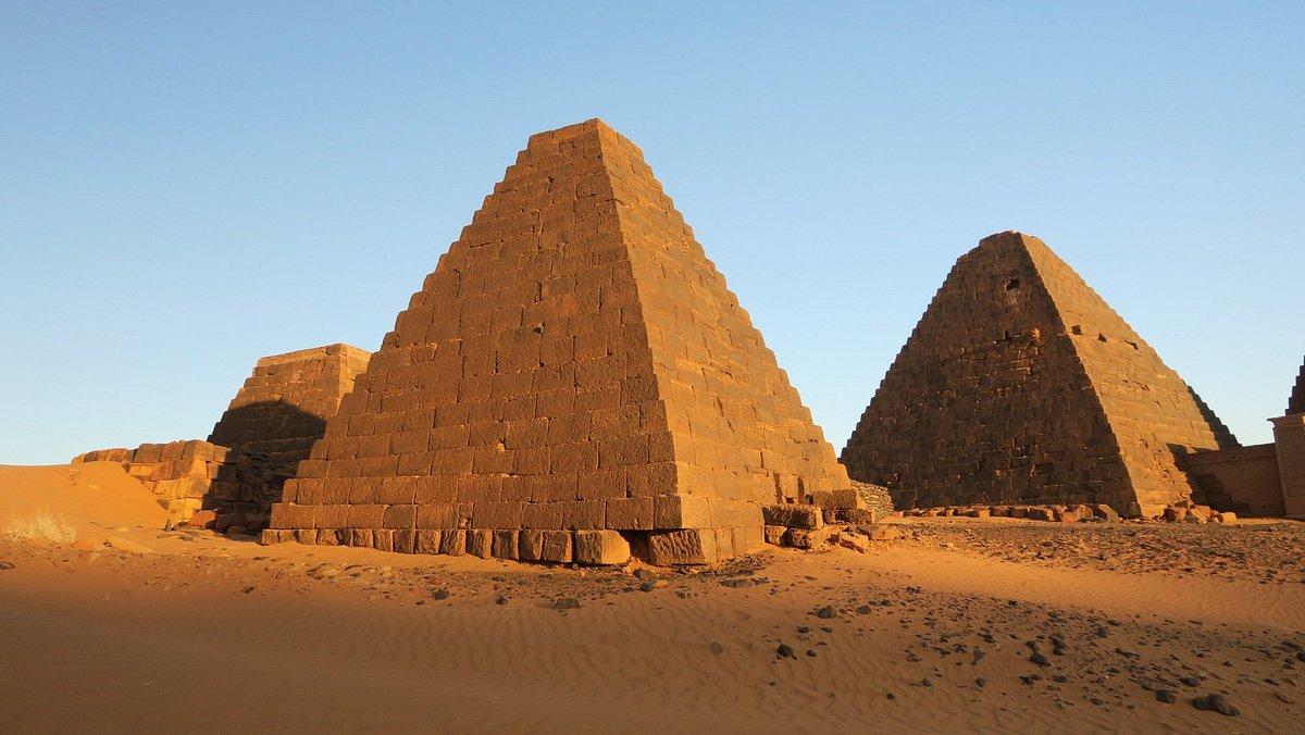 Ποια αφρικανική χώρα έχει τις περισσότερες πυραμίδες;