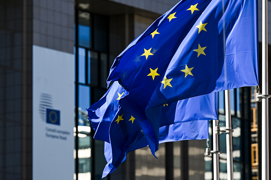 Ποια από τις παρακάτω χώρες ΔΕΝ συγκαταλέγεται στα έξι ιδρυτικά μέλη της Ευρωπαϊκής Οικονομικής Κοινότητας (ΕΟΚ);  