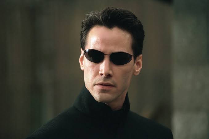Στo The Matrix, ποιο χρώμα έχει το χάπι που επιλέγει ο Νίο για να μάθει την αληθινή, ωμή πραγματικότητα;
