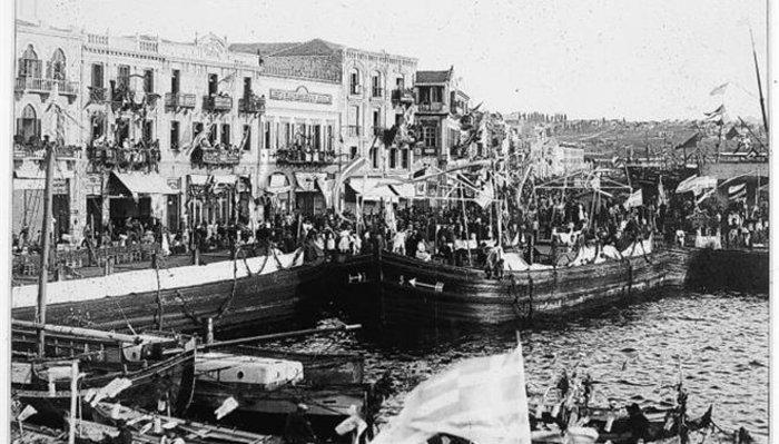 Ποια χρονιά έγινε η Μικρασιατική Καταστροφή; 